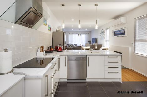 Photo of property in 37 Lyndhurst Street, Takaro, Palmerston North, 4412