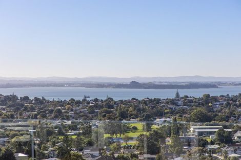 Photo of property in 6 Ava Avenue, Titirangi, Auckland, 0604