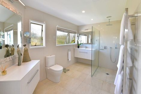 Photo of property in 28 Kensington Terrace, Gulf Harbour, Whangaparaoa, 0930