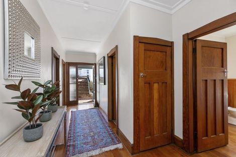 Photo of property in 43 Overtoun Terrace, Hataitai, Wellington, 6021