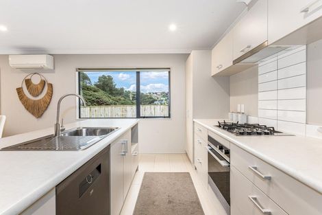 Photo of property in 44a Staithes Drive North, Whitby, Porirua, 5024