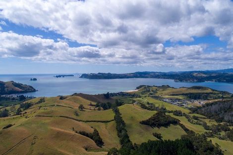 Photo of property in 61 Spikes Way, Whitianga, 3510
