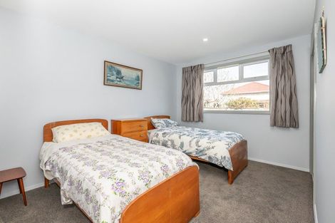 Photo of property in 28 Queen Street, Westport, 7825