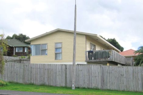 Photo of property in 7 Milan Drive, Glen Eden, Auckland, 0602