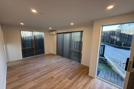 Photo of property in 33a Riverhills Avenue, Pakuranga Heights, Auckland, 2010