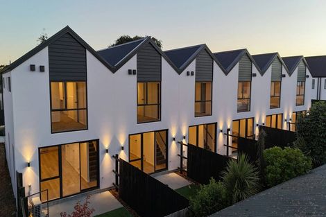 Photo of property in 9/29 Main Road South, Sockburn, Christchurch, 8042