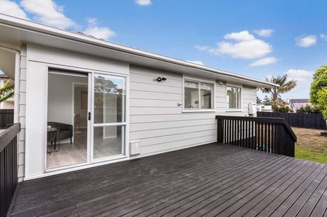 Photo of property in 54 Sikkim Crescent, Clover Park, Auckland, 2019