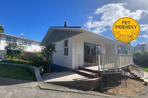 Photo of property in 8 Silver Birch Rise, Henderson, Auckland, 0612