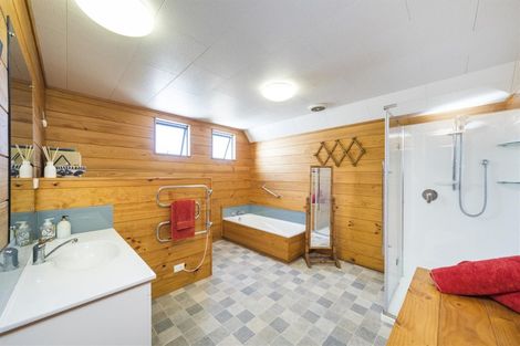 Photo of property in 9 Wanganui Road, Marton, 4710