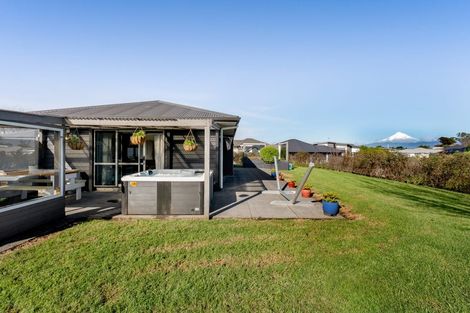Photo of property in 28a Jules Crescent, Bell Block, New Plymouth, 4312