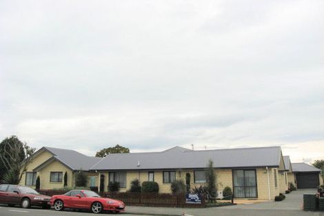 Photo of property in 96b Main South Road, Sockburn, Christchurch, 8042