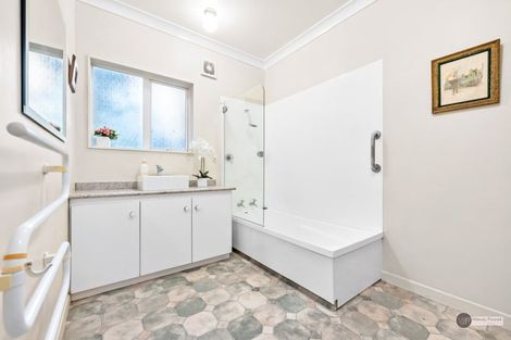 Photo of property in 11c Miromiro Road, Normandale, Lower Hutt, 5010