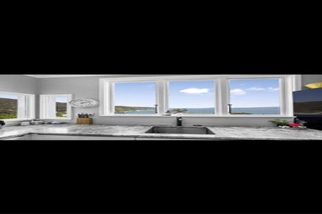 Photo of property in 58 Ferry Road, Days Bay, Lower Hutt, 5013