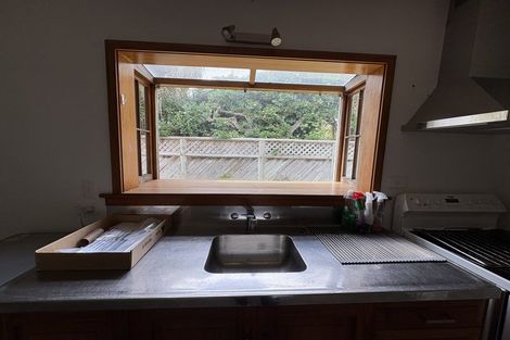 Photo of property in 31 Moir Street, Mount Victoria, Wellington, 6011