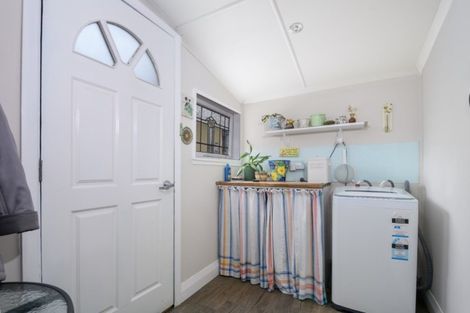 Photo of property in 50 Durham Street, Picton, 7220