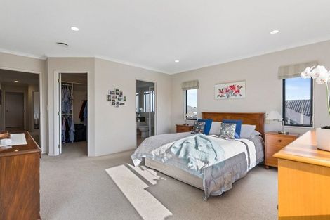 Photo of property in 12 Mohill Place, East Tamaki Heights, Auckland, 2016