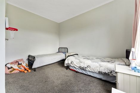 Photo of property in 129 Parewanui Road, Bulls, 4894