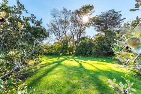 Photo of property in 20 Birkley Road, Bayswater, Auckland, 0622