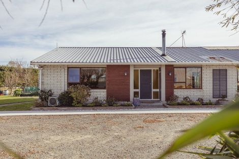 Photo of property in 93 Cemetery Road, Sanson, Palmerston North, 4479