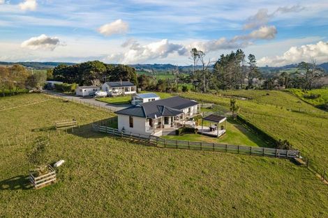 Photo of property in 818 Horseshoe Bush Road, Waitoki, Kaukapakapa, 0871