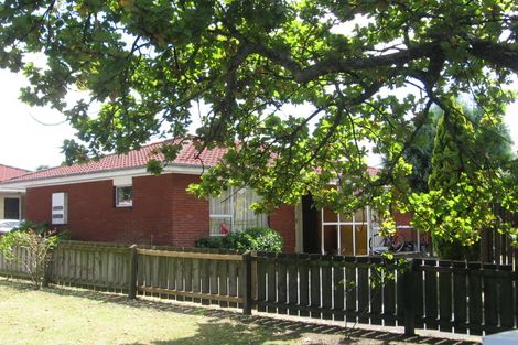 Photo of property in 1/10 Rata Street, New Lynn, Auckland, 0600