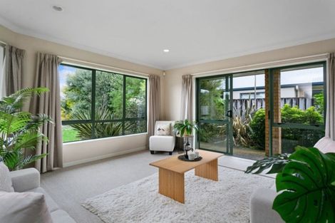 Photo of property in 2/10 Hannon Road, Cambridge, 3434