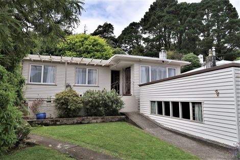 Photo of property in 9 Holland Street, Wainuiomata, Lower Hutt, 5014