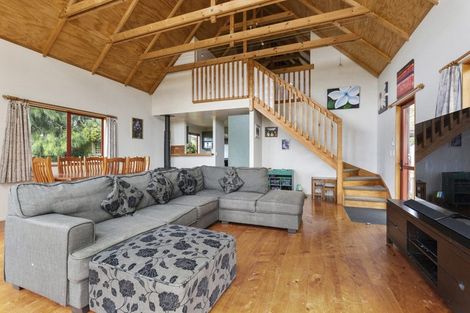 Photo of property in 33 Uatoto Road, Clarks Beach, 2122