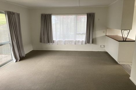 Photo of property in 1/247 Wairau Road, Totara Vale, Auckland, 0627