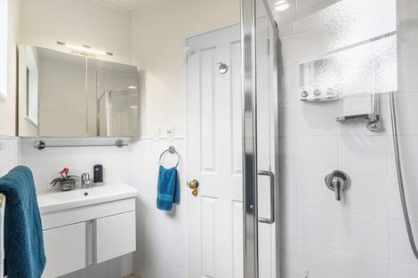 Photo of property in 10 Norman Road, Hauraki, Auckland, 0622