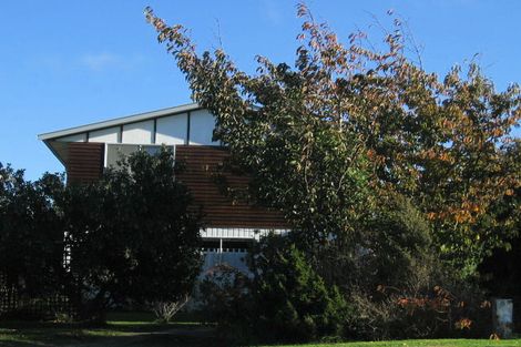 Photo of property in 42 Martin Road, Paraparaumu Beach, Paraparaumu, 5032