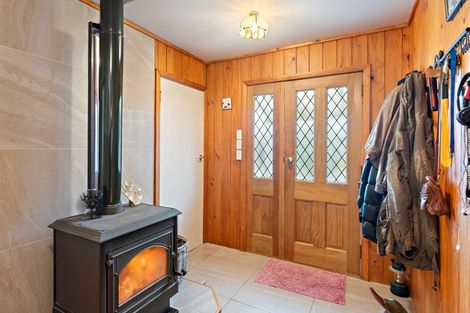 Photo of property in 30 Convent Road, Otaki, 5512
