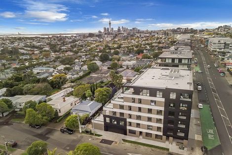 Photo of property in 16a Woven Place, Karaka, 2113