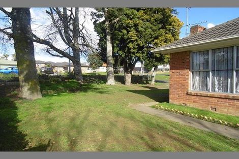 Photo of property in 1/1 Friesian Drive, Mangere, Auckland, 2022