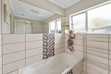 Photo of property in 42 Rogers Road, Bay View, Napier, 4104