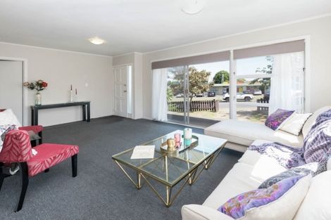 Photo of property in 22 Fellbrook Street, Manurewa, Auckland, 2102
