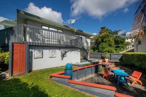 Photo of property in 4 De Havilland Drive, Goodwood Heights, Auckland, 2105