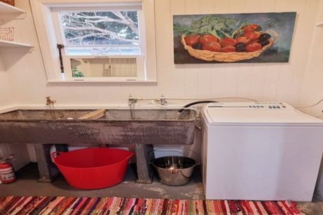 Photo of property in 3 Brown Grove, Fairfield, Lower Hutt, 5011