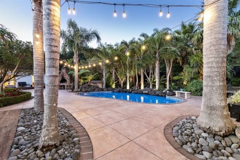 Photo of property in 54 Pinetone Road, Kumeu, 0892