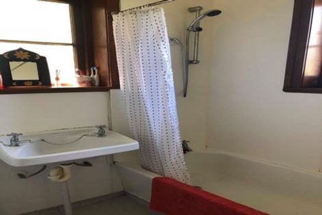 Photo of property in 60 Sunshine Avenue, Karori, Wellington, 6012