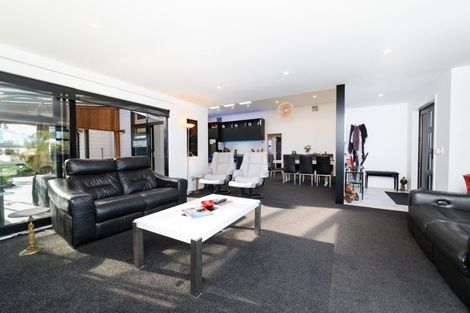 Photo of property in 1a Sherwill Street East, Feilding, 4702