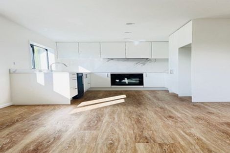 Photo of property in 4 Medina Place, Half Moon Bay, Auckland, 2012