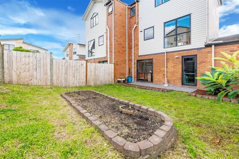 Photo of property in St Claire Village, 20/172 Mcleod Road, Te Atatu South, Auckland, 0610