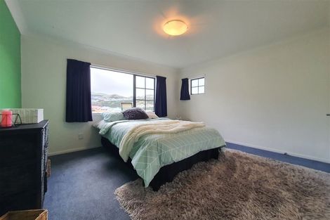 Photo of property in 17 Claverton Grove, Churton Park, Wellington, 6037