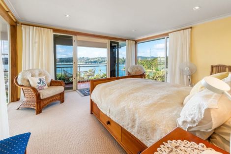 Photo of property in 18 Kaha Place, Russell, 0272