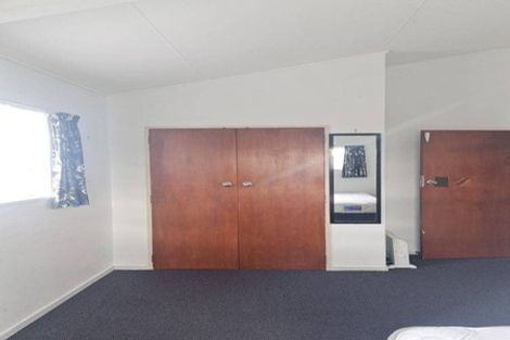 Photo of property in 1 Hurworth Place, College Estate, Whanganui, 4500