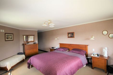 Photo of property in 150 Perth Street, Holmes Hill, Oamaru, 9401