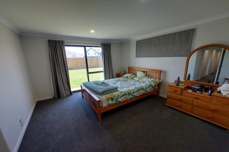 Photo of property in 6 Feather Place, Rolleston, 7615