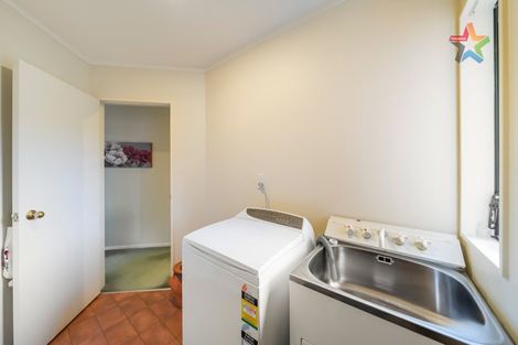 Photo of property in 2/25 Mills Street, Boulcott, Lower Hutt, 5010