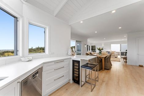 Photo of property in 6 Puriri Place, Sandspit, Warkworth, 0982